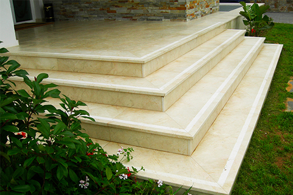 Escaleras exteriores. marfesa. Escalera decoración Marmol